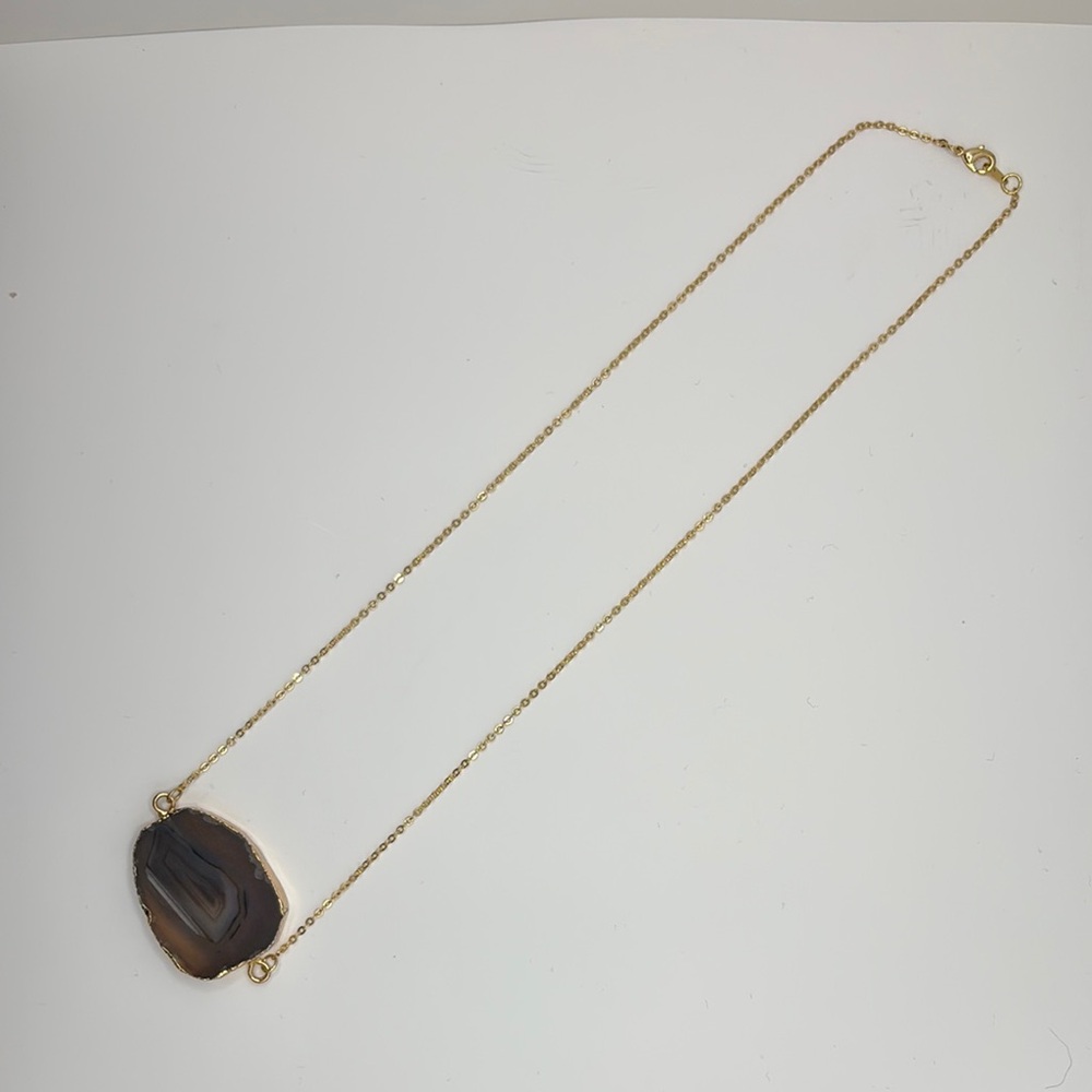 Gold and Brown Agate Pendant Necklace